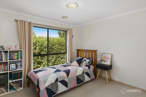 Property photo of 8 Tooroonga Crescent Jerrabomberra NSW 2619