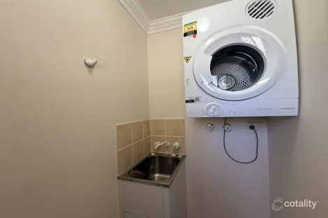 Property photo of 8/103 Harold Street West End QLD 4810