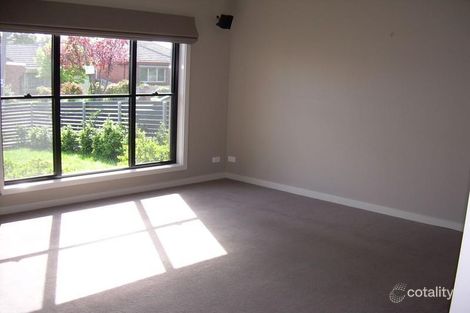 Property photo of 2 Papagee Lane Box Hill North VIC 3129