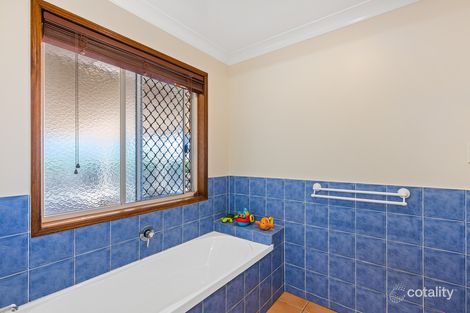 Property photo of 11 Amy Court Westbrook QLD 4350