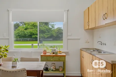 Property photo of 64 Waterloo Road Paradise WA 6236