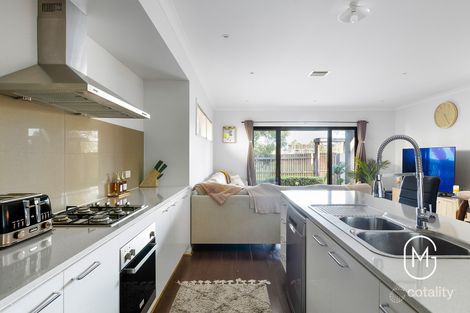 Property photo of 5 Bathurst Lane Doreen VIC 3754