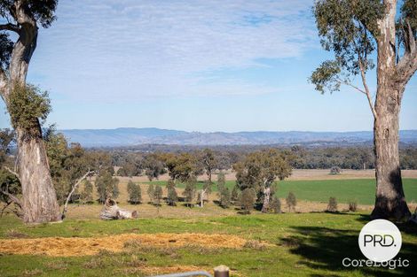 Property photo of 64 Jas Bell Drive Table Top NSW 2640