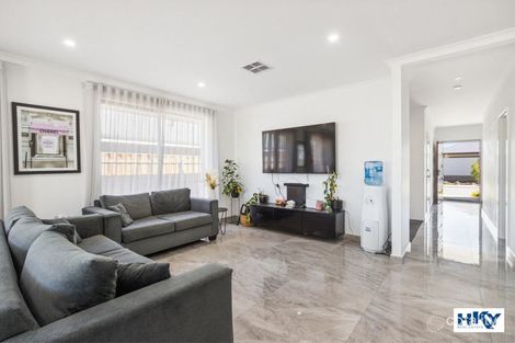 15 Bloom Way, The Vines, WA 6069