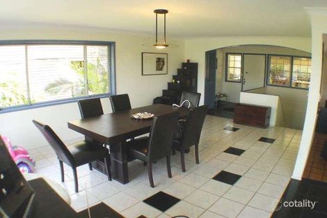 19 Dodwell St, Holland Park West, QLD 4121