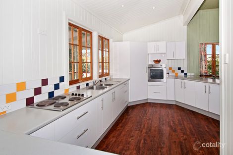 Property photo of 142 Englefield Road Oxley QLD 4075