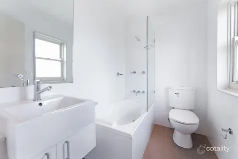 Property photo of 3/165 Sydney Road Fairlight NSW 2094