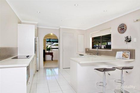 Property photo of 40 Jilbard Drive Springwood QLD 4127