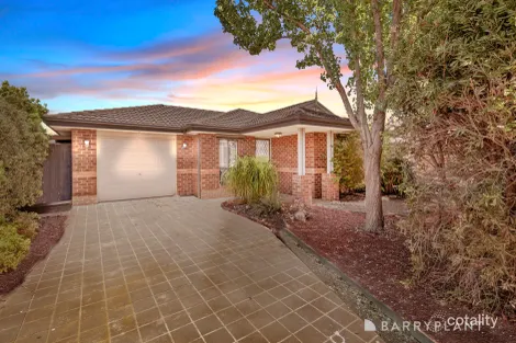 33 Tawrrific St, Kurunjang, VIC 3337