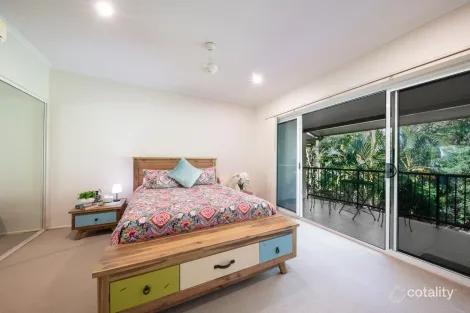 Property photo of 2/6 Salmon Street Cannonvale QLD 4802
