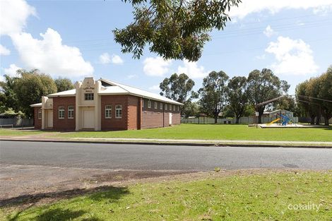 Property photo of 10 Bishop Place Yarloop WA 6218