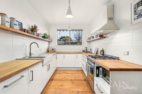 Property photo of 2/24 Sunderland Avenue Ashburton VIC 3147