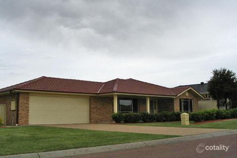 22 Hilldale Dr, Cameron Park, NSW 2285