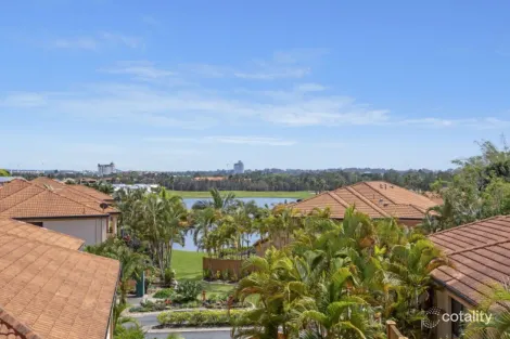 116/85 Palm Meadows Dr, Carrara, QLD 4211