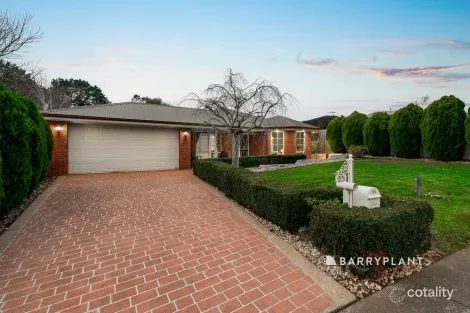 Property photo of 25 Davey Drive Drouin VIC 3818