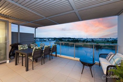 Property photo of 142/3 Pendraat Parade Hope Island QLD 4212
