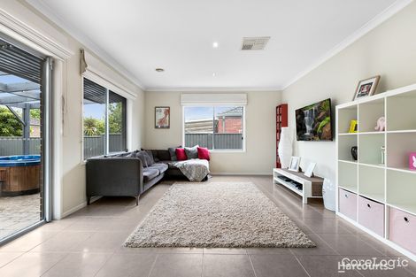 Property photo of 1 Britton Drive Pakenham VIC 3810