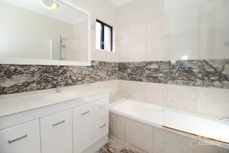 Property photo of 2/14 Palm Street Rowes Bay QLD 4810