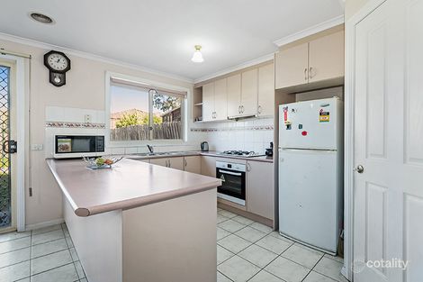 Property photo of 17 Island Place Mill Park VIC 3082
