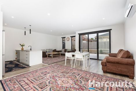 Property photo of 14 Riana Loop Eumemmerring VIC 3177
