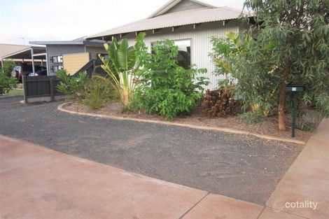 13 Yirrawari St, Baynton, WA 6714