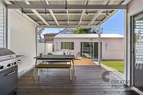 Property photo of 100 Roxburgh Street Stockton NSW 2295