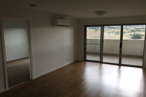 Property photo of 28/41 Philip Hodgins Street Wright ACT 2611