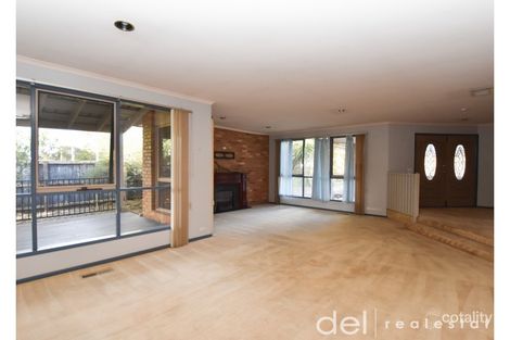 Property photo of 29 Stirling Avenue Cranbourne North VIC 3977