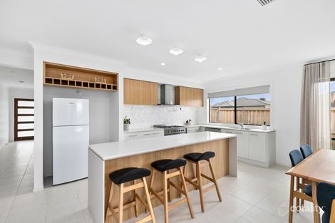 Property photo of 34 Cabane Circuit Mount Duneed VIC 3217