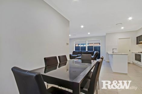 Property photo of 48 Flynn Circuit Jordan Springs NSW 2747