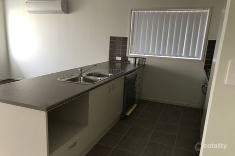 Property photo of 10 Nigella Circuit Hamlyn Terrace NSW 2259