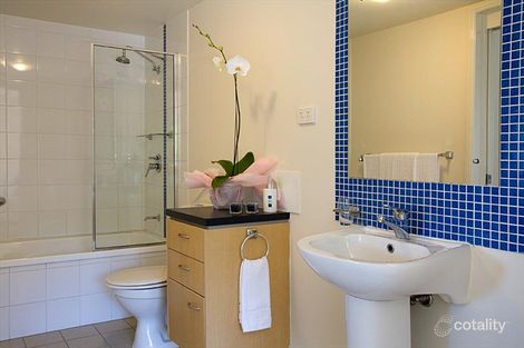 Property photo of 4/19 Thorn Street Kangaroo Point QLD 4169