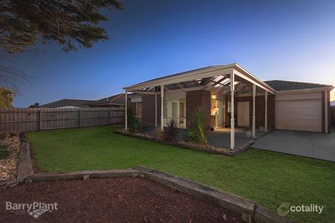 Property photo of 17 Brooke Court Pakenham VIC 3810