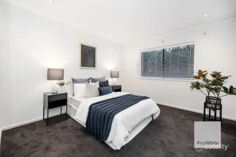 Property photo of 23 Jacaranda Drive Taylors Hill VIC 3037