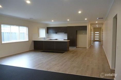Property photo of 28 Emerson Drive Truganina VIC 3029