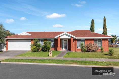 Property photo of 1 Girraween Place Caroline Springs VIC 3023
