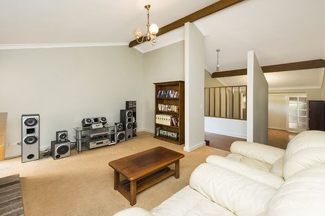 Property photo of 1 Bellbird Court High Wycombe WA 6057