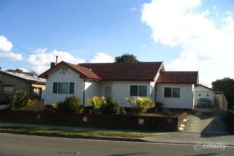 292 Roberts Rd, Greenacre, NSW 2190