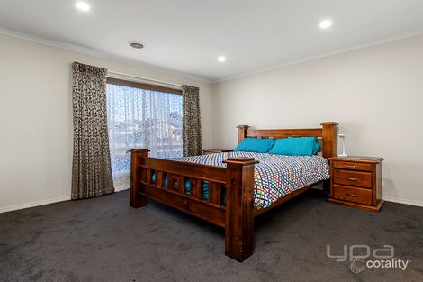 Property photo of 14 Dunrossil Court Brookfield VIC 3338
