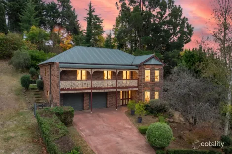 8 Napier Ct, Armidale, NSW 2350