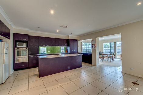 Property photo of 8 Lomond Place Parkinson QLD 4115