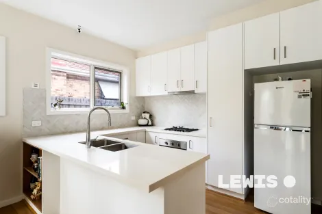 Property photo of 1/11 Rhodes Parade Pascoe Vale VIC 3044