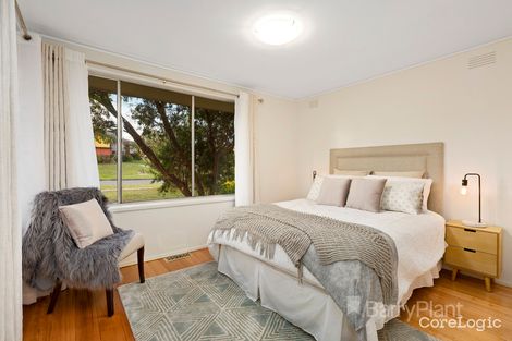 Property photo of 28 Moreton Crescent Bundoora VIC 3083