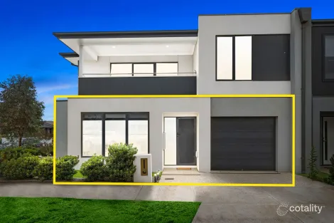 Property photo of 23 Wedgebill Circuit Werribee VIC 3030