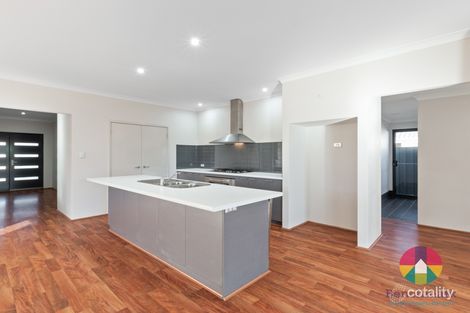Property photo of 21 Echidna Street Banksia Grove WA 6031