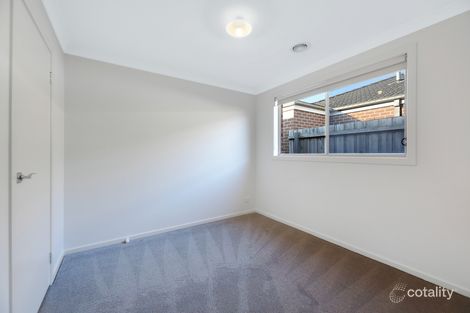 Property photo of 8 Shakespeare Court Drouin VIC 3818