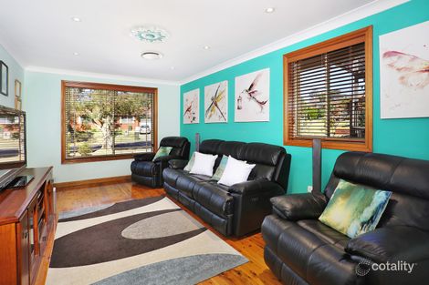 Property photo of 8 Valencia Crescent Toongabbie NSW 2146