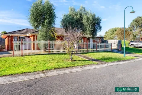 Property photo of 13 Princeton Place Broadmeadows VIC 3047