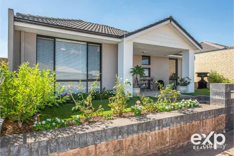 Property photo of 11 Pegus Meander South Yunderup WA 6208