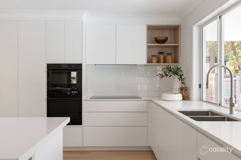 Property photo of 3 Voyagers Place Sunrise Beach QLD 4567